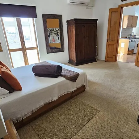 Three Cities Daire *