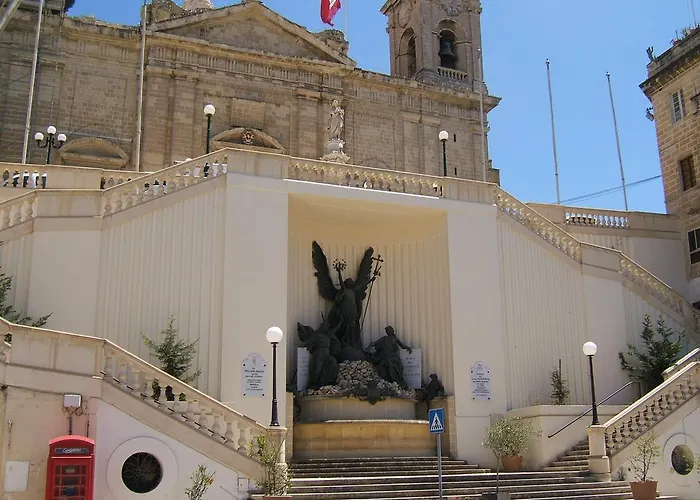 Apartament Three Cities *